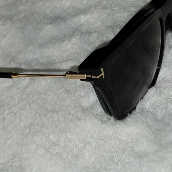 SOLD! TOM FORD TF5824 - Black Eyeglasses with Magnetic Clip-on Sunglasses - Picture 13 of 16